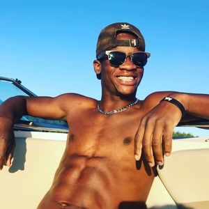 Meet your Posher, Terrel